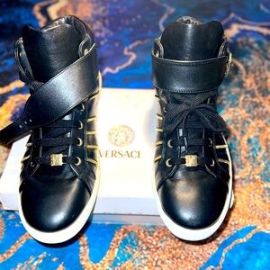Versace size EU 45